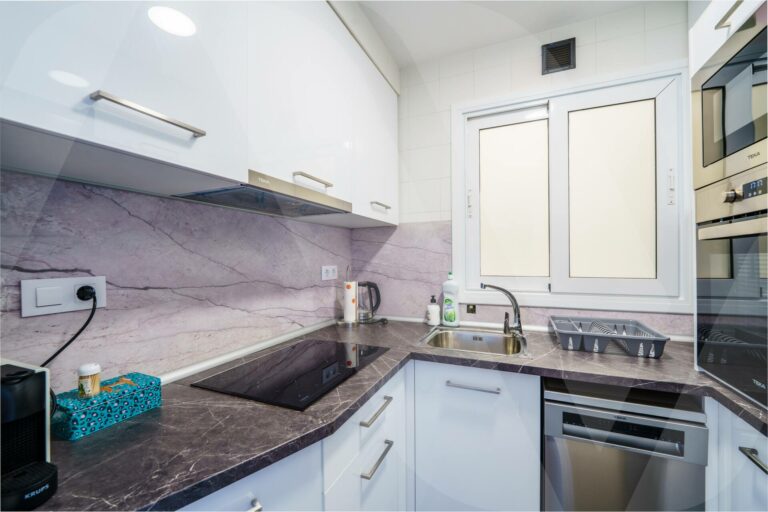 Appartement Vue Mer Panoramique à Roses - Welhomy - photo 11