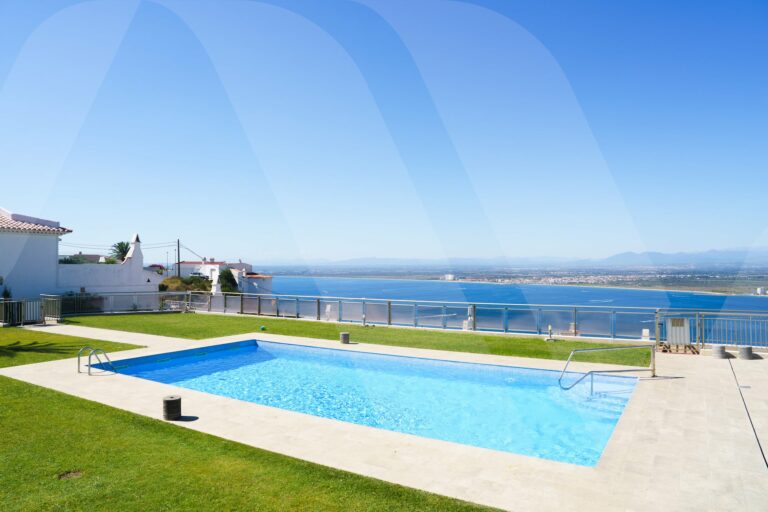 Maison Vue Mer à Roses - Welhomy - photo 2