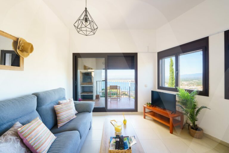 Maison Vue Mer à Roses - Welhomy - photo 3