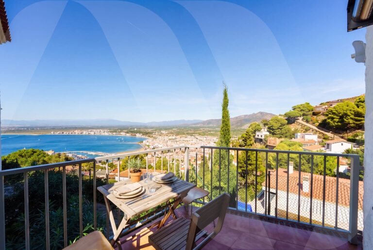 Maison Vue Mer à Roses - Welhomy - photo 4